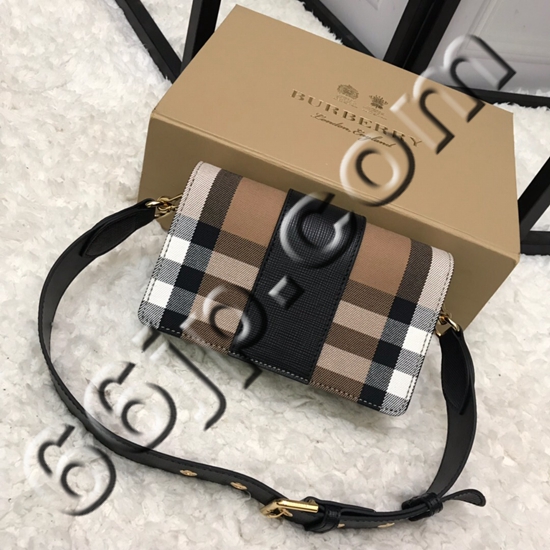 バーバリーバッグ内部構造